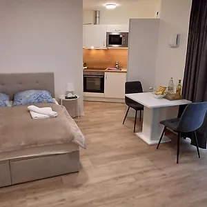 zkontrolujte dostupnost